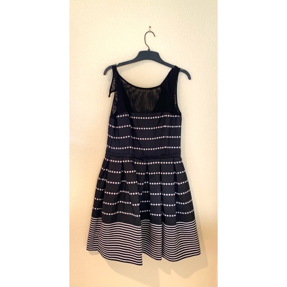 Taylor dress, size 10, black and white